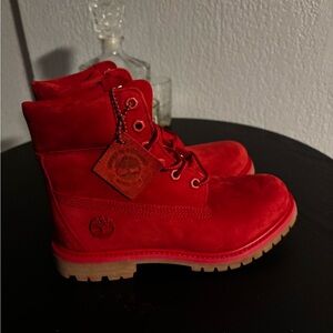 Red Timberlands